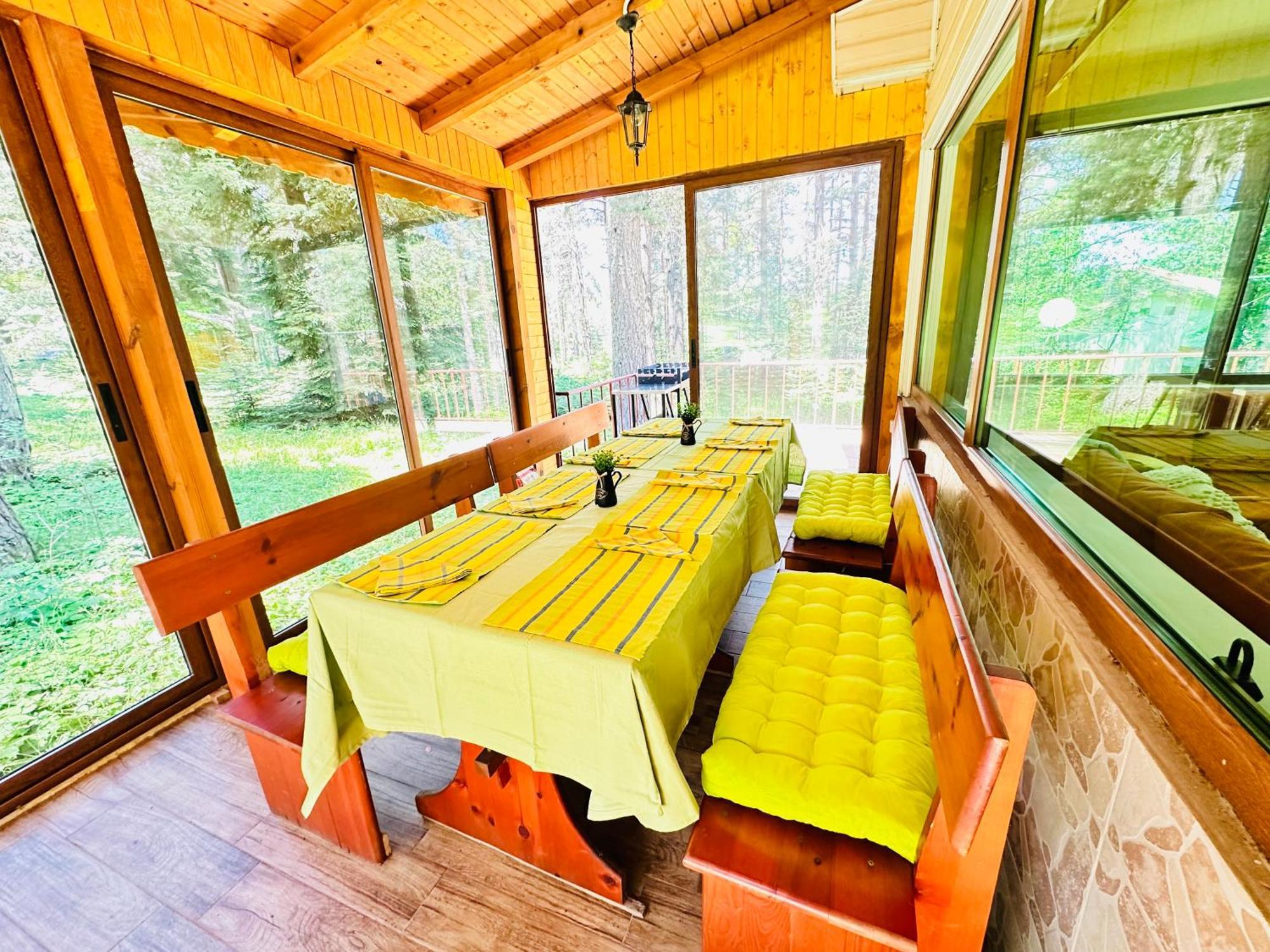 Вила Данели Ţigov Ceark Exterior foto